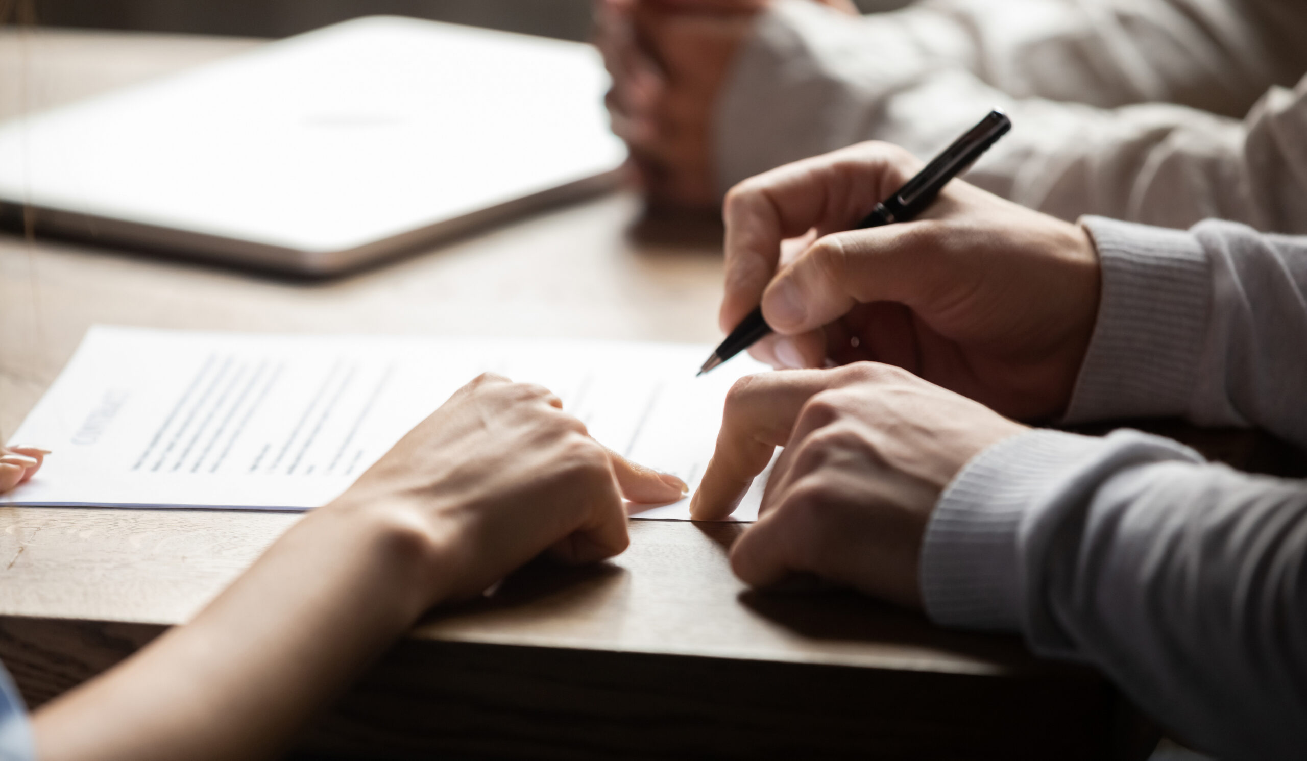 signature de contrat